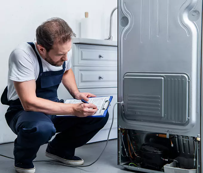 Why Gardner, MA Homeowners Choose Gardner Appliance Fix for Refrigerator Leak Repair?